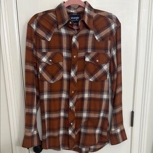 Wrangler Brown and White Casual Button Down Shirt